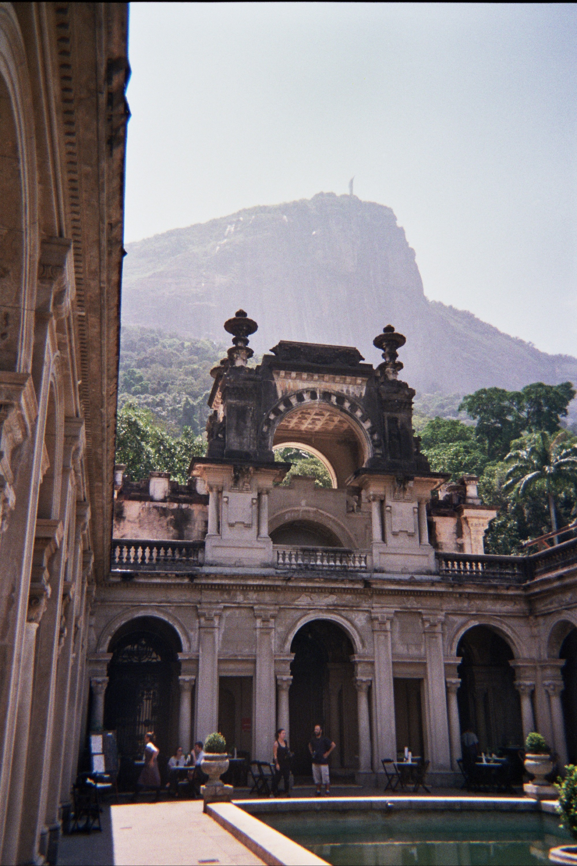 Art Univerity, Rio